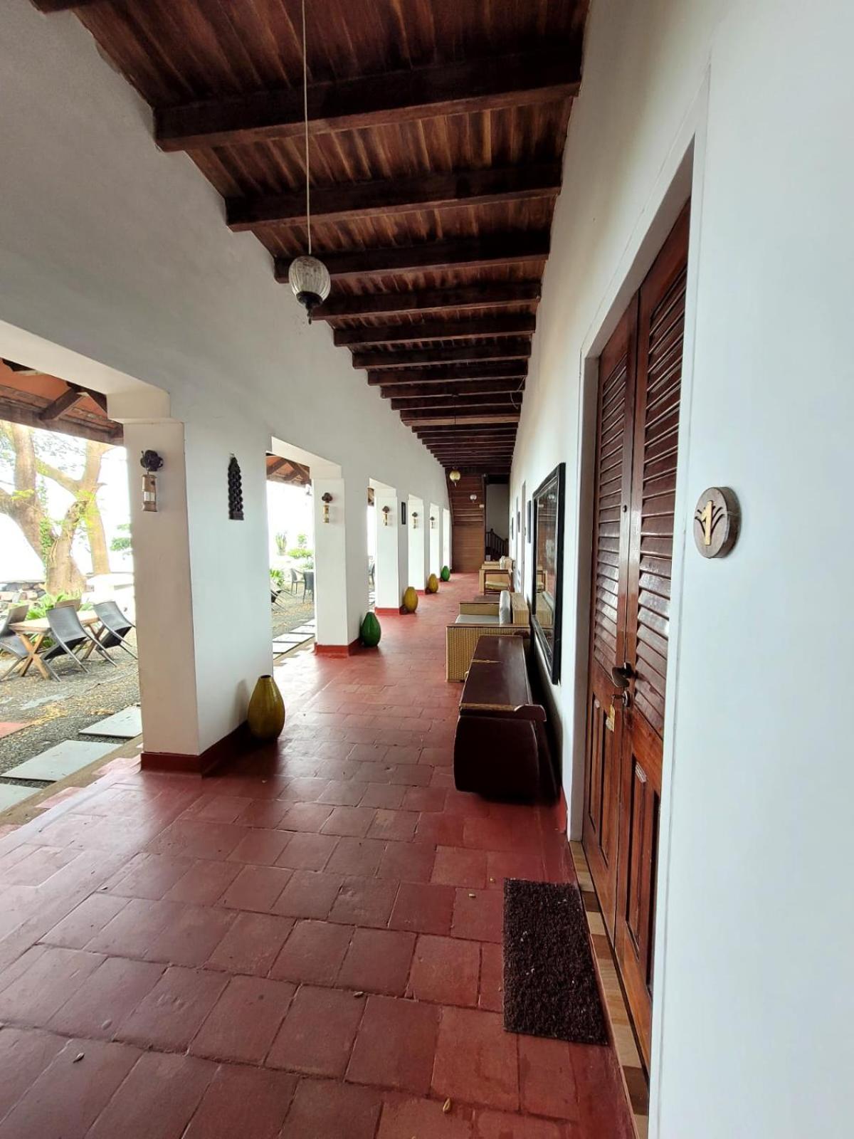Old Lighthouse Bristow Hotel Kochi Exterior foto